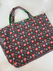 LARGE REVERSIBLE TOTE BAG