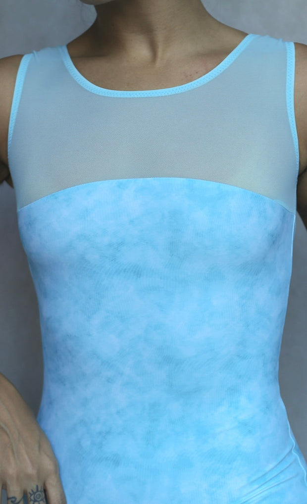 SIZE MEDIUM MESH TANK **Long Torso**